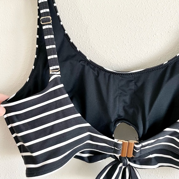 Sea Level Tie Front Bikini Top Size 10 - Picture 11 of 11